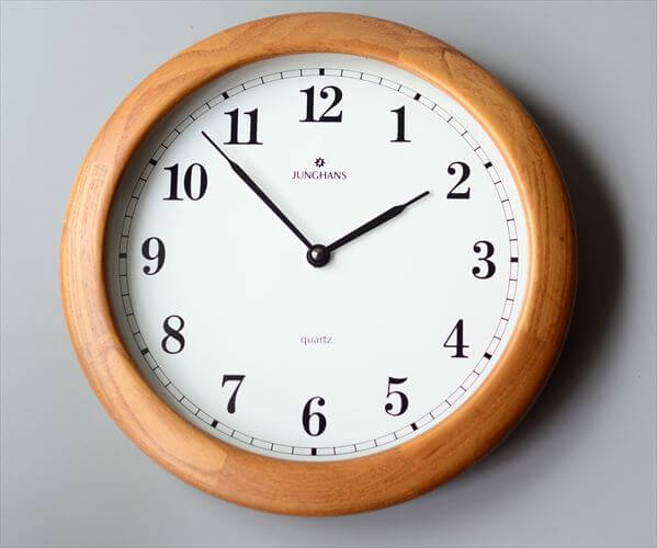 ドイツ製 Junghans オークのラウンドフレーム 壁時計 ユンハンス 壁掛け 木製 クロック ヴィンテージ アンティーク