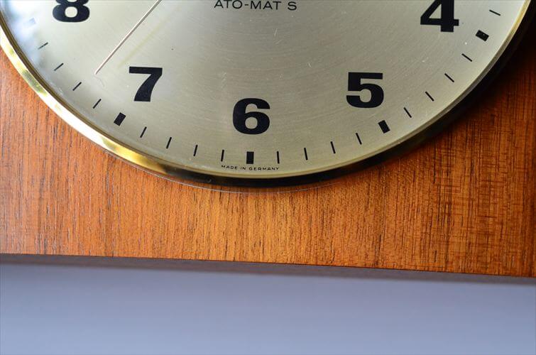 ドイツ製 Junghans チーク使用フレーム 壁時計 ユンハンス 壁掛け 木製 クロック ヴィンテージ アンティーク