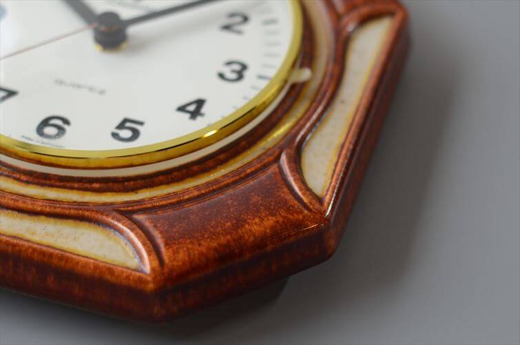 ドイツ製 Junghans Fat Lavaタッチな陶器 壁時計 ユンハンス 電池式 セラミック 壁掛け時計 アンティーク