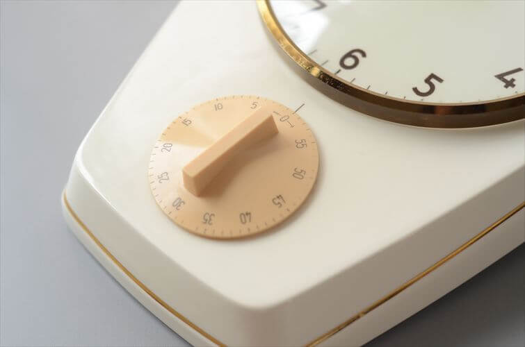 ドイツ製 KIENZLE 陶器 キッチン壁時計 キンツレー 電池式 セラミック タイマー付きクロック 壁掛け時計 アンティーク