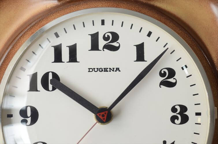 ドイツ製 DUGENA 雰囲気あるブラウン陶器の壁時計 ドゥゲナ 電池式 セラミック 壁掛け時計 アンティーク
