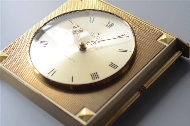 ドイツ製 Junghans 真鍮ｘゴールドトーンがきれいな壁時計 ユンハンス 電池式 壁掛け時計 ヴィンテージ