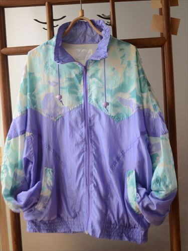 USA古着 アーリー90's ラベンダーｘクレイジーパターンのウインドブレーカー レディース アメリカ古着