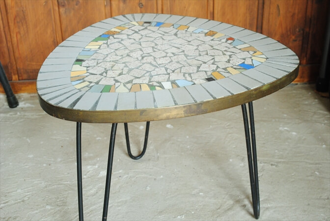 ドイツ買い付け 石のタイルトップ フラワーテーブル 花台 アンティーク ヴィンテージ ディスプレイ 什器