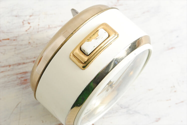 ドイツ製 ヴィンテージ Junghans Trivox-silentic 手巻き 目覚まし時計 ユンハンス ゼンマイ式 アンティーク時計 アナログ おしゃれ