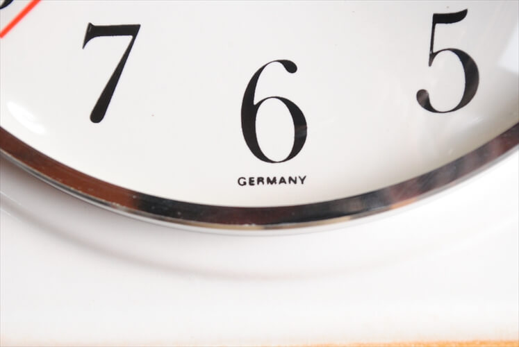 ドイツ製 EUROPA 清爽な色使い 陶器の壁時計 電池式 壁掛け時計 セラミック キッチンクロック アンティーク