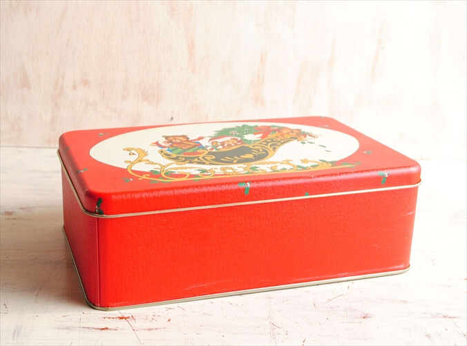 ドイツから クリスマス かわいいクマのサンタの缶箱 容器 小物入れ ティン缶  X'mas Christmas フィギュア オブジェ