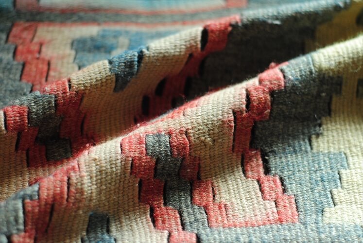 トルコ エーゲ海地方産 オールドキリム ラグ 110ｘ77cm ランナー アウトドア キャンプラグとしても！ 絨毯 カーペット ウール