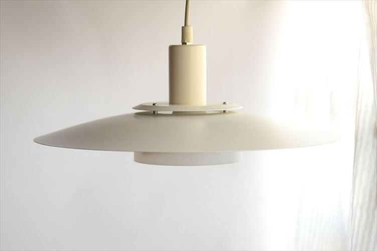 デンマーク製 Design Light A/S ペンダントライト 北欧 ホワイト ミッドセンチュリー ランプ 照明 ホルムガード アンティーク