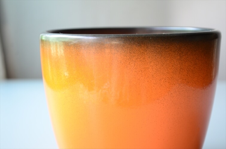 ドイツから きれいなオレンジの釉薬 ヴィンテージ 陶器の鉢 鉢カバー Art pottery 花器 フラワーポット 植木鉢 フラワーベース アンティーク_240307