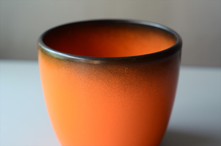 ドイツから きれいなオレンジの釉薬 ヴィンテージ 陶器の鉢 鉢カバー Art pottery 花器 フラワーポット 植木鉢 フラワーベース アンティーク_240307