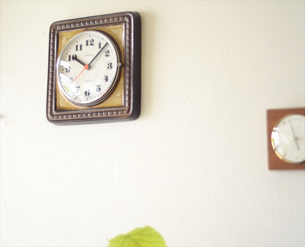 ドイツ製 KIENZLE 雰囲気ある配色の 陶器 壁時計 電池式 壁掛け時計 キンツレー セラミック アンティーク