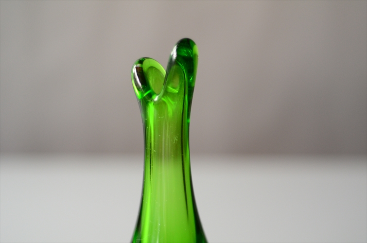 デンマーク製 Holmegaard Per Lutken ガラスの花瓶 ホルムガード 花器 一輪挿し 北欧 アンティーク ヴィンテージ_240404