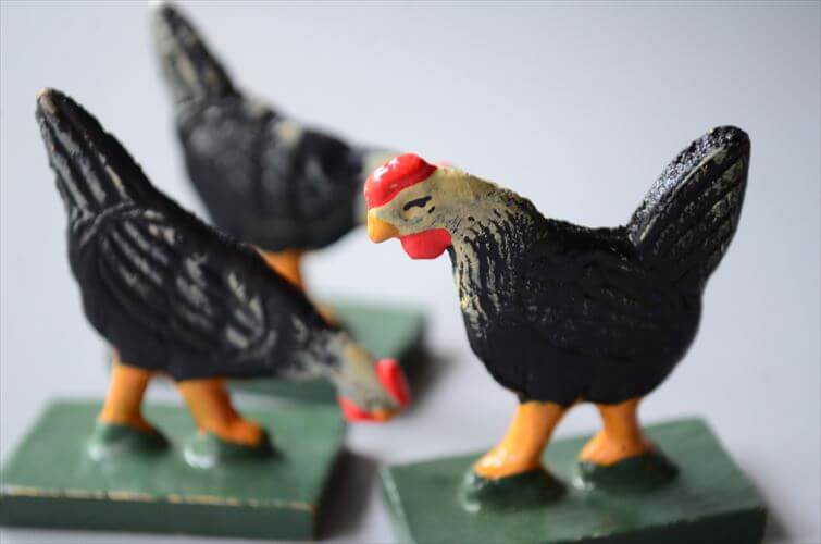 ドイツ エルツ山地製 かわいい木製の動物オブジェ にわとり 置物 アートピース フィギュア ヴィンテージ_250523