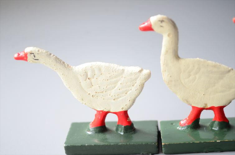 ドイツ エルツ山地製 かわいい木製の動物オブジェ あひる 鳩 置物 アートピース フィギュア ヴィンテージ_250523