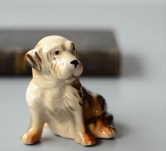イングランドから セントバーナードらしき子犬 磁器 オブジェ イヌ 犬 フィギュア ヴィンテージ アンティーク
