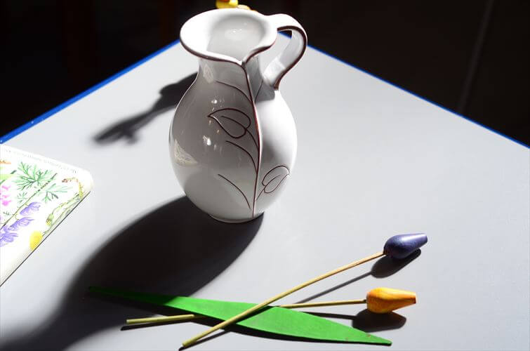 ドイツ製 Marei Keramik かわいいリーフ模様の陶器の花瓶 花器 ミッドセンチュリー フラワーベース ヴィンテージ