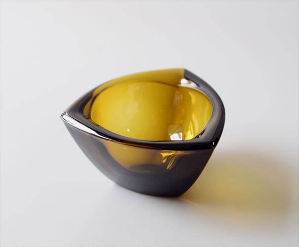 フィンランド製 NUUTAJARVI Bulles Eye ガラス トレー ボウル Kaj Franck カイ・フランク ヌータヤルヴィ 北欧 ガラス アンティーク_260324