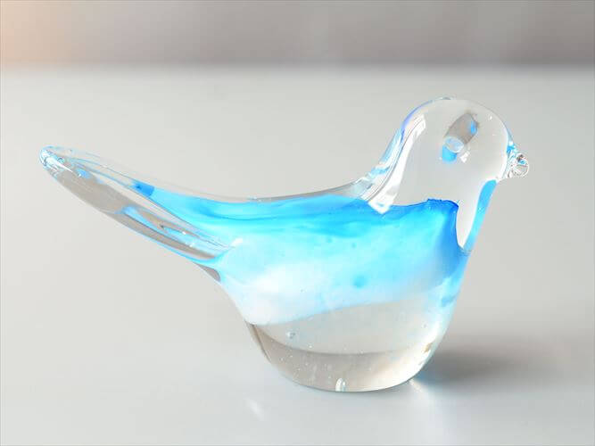 フィンランドから キレイな水色 ガラスの小鳥 青い鳥 フィギュア 北欧 バード オブジェ ヴィンテージ_260403
