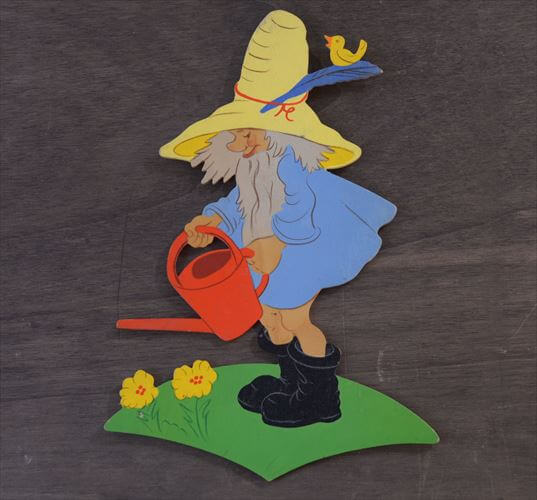 西ドイツ製 Mertens kunst 庭仕事をするノーム 小人 木製 壁掛け ウォールデコ グリム童話 メルテンス ヴィンテージ アンティーク_260415