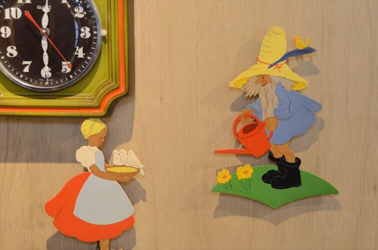 西ドイツ製 Mertens kunst 庭仕事をするノーム 小人 木製 壁掛け ウォールデコ グリム童話 メルテンス ヴィンテージ アンティーク_260415