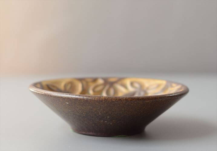 デンマーク製 Michael Anderson かわいい鹿のレリーフ 小皿 12cm トレー 豆皿 ミケルアナセン 北欧 ヴィンテージ