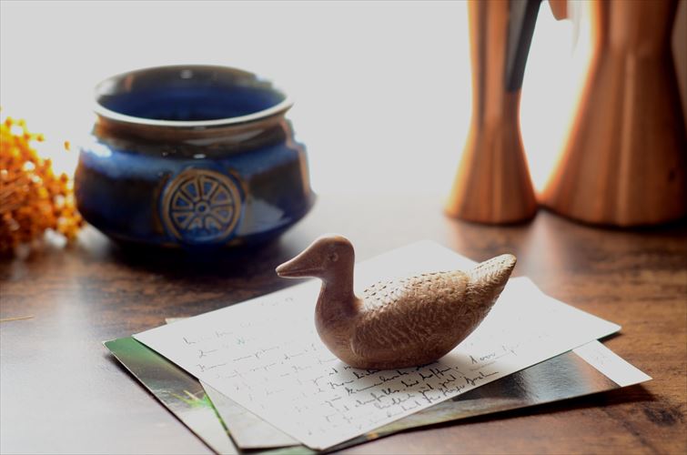 ドイツから 木製 小さな鳥のオブジェ 鴨　ハンドメイド インテリア かるがも ディスプレイ 置物 フィギュア アンティーク ヴィンテージ_260527