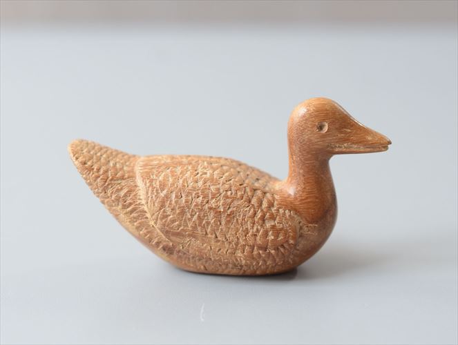 ドイツから 木製 小さな鳥のオブジェ 鴨　ハンドメイド インテリア かるがも ディスプレイ 置物 フィギュア アンティーク ヴィンテージ_260527