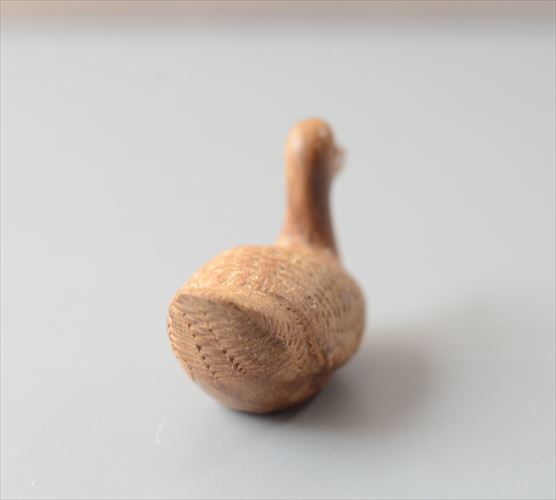 ドイツから 木製 小さな鳥のオブジェ 鴨　ハンドメイド インテリア かるがも ディスプレイ 置物 フィギュア アンティーク ヴィンテージ_260527