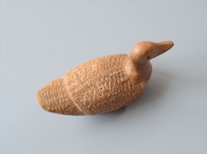 ドイツから 木製 小さな鳥のオブジェ 鴨　ハンドメイド インテリア かるがも ディスプレイ 置物 フィギュア アンティーク ヴィンテージ_260527