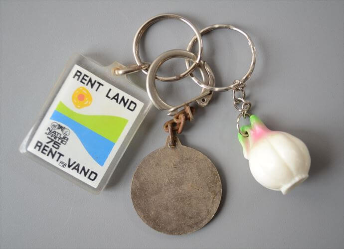 ヨーロッパや北欧から ヴィンテージキーホルダー 3個セット Vintage keychain アンティーク_260528