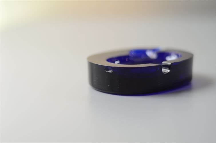 訳あり フィンランド製 Nuutajarvi Tuhkatipu 小鳥のガラストレー コバルトブルー Kaj Franck ヌータヤルヴィ 北欧 ヴィンテージ