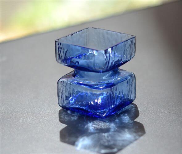 フィンランド製 Riihimaen Lasi Pala ガラスの花瓶 Sサイズ 6cm高 花器 リーヒマエンラシ パラ 北欧 ヴィンテージ