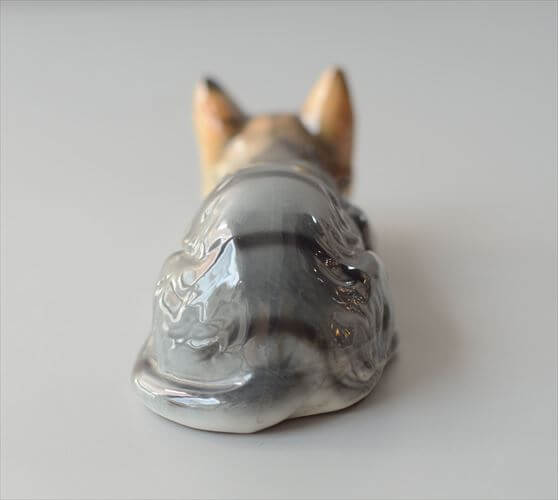 ドイツから かわいい陶器のネコ オブジェ フィギュア 猫 置物 インテリア ヴィンテージ アンティーク_260724