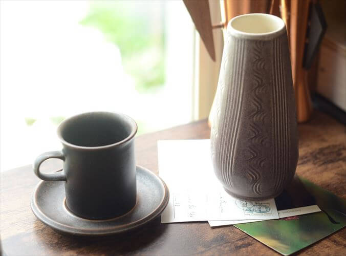 ドイツから ヴィンテージ 陶器の花瓶 Art pottery 花器 一輪挿し ミッドセンチュリー期 フラワーベース_260805