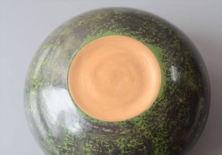 ニカラグア陶器 グリーンの花瓶  Art pottery ハンドメイド 花器 一輪挿し 火山粘土 フラワーベース_260805