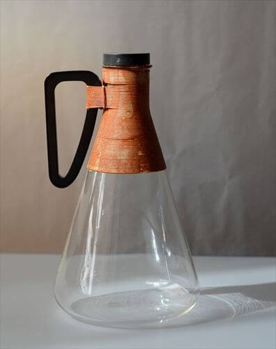アメリカ製 Pyrex ガラスのカラフェ 2L デカンタ ピッチャー ジャグ パイレックス 花器としても USA ヴィンテージ　アンティーク