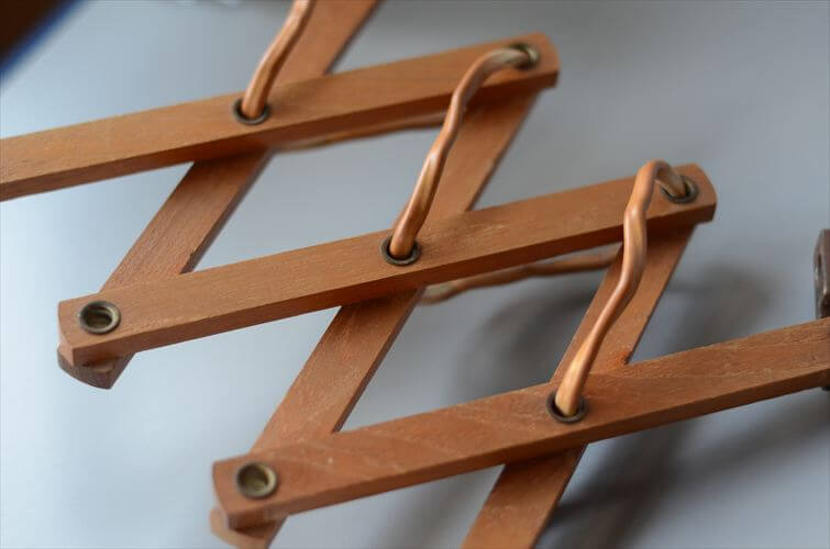 デンマークから 木製のシザーランプ シェード付き 壁付け 壁掛け ウォールライト 北欧照明 ヴィンテージ アンティーク