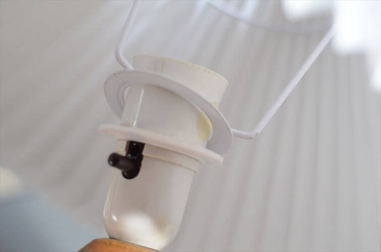 デンマーク製 SOHOLM ブラウンレリーフのデスクランプ シェード付き スーホルム ストーンウェア 北欧照明 テーブル ライト アンティーク