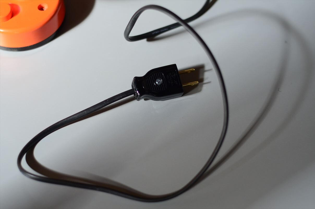 訳あり ドイツから ヴィンテージ かわいいオレンジ色のボールヘッド デスクランプ ミッドセンチュリー 照明 テーブルライト アンティーク