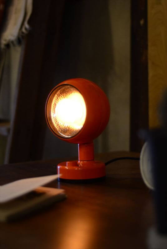 訳あり ドイツから ヴィンテージ かわいいオレンジ色のボールヘッド デスクランプ ミッドセンチュリー 照明 テーブルライト アンティーク