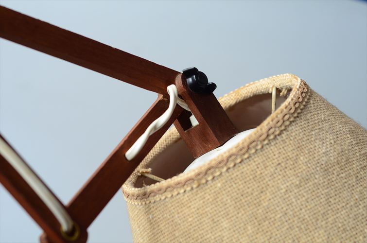 デンマークから チーク シザーランプ シェード付き 壁付け 壁掛け ウォールライト 北欧照明 ヴィンテージ アンティーク