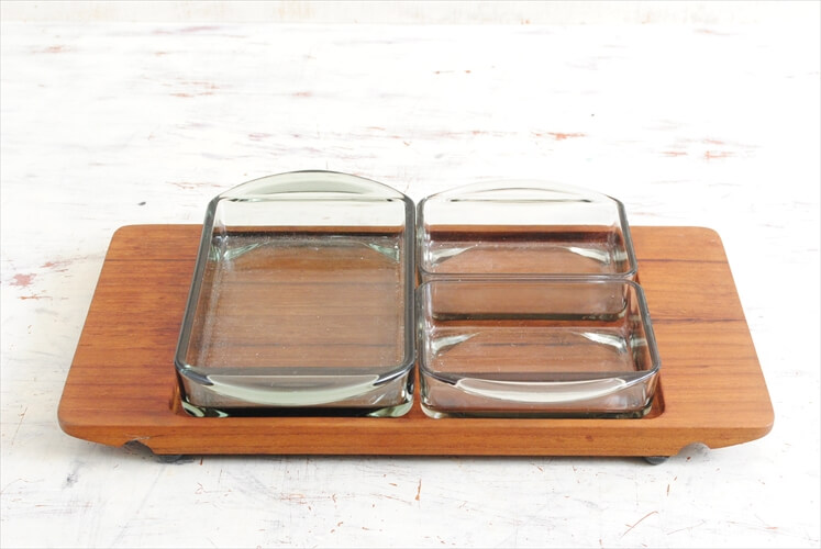 デンマーク製 Wiggers チーク材 トレーとガラスディッシュ3枚セット 北欧食器 無垢材 トレイ ガラス皿 ヴィンテージ アンティーク