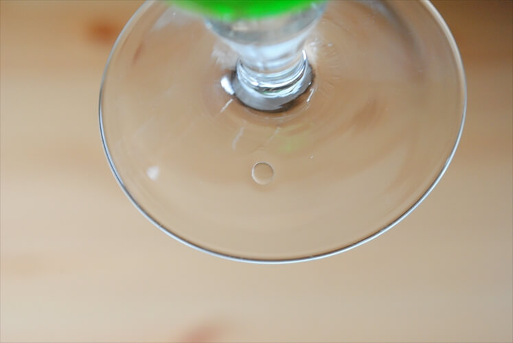 1950年代 デンマークから Fyns ガラス工房産と思しき古いミニワイングラス グリーンチェック柄 格子柄 シェリーグラス ビンテージ アンティーク_230703