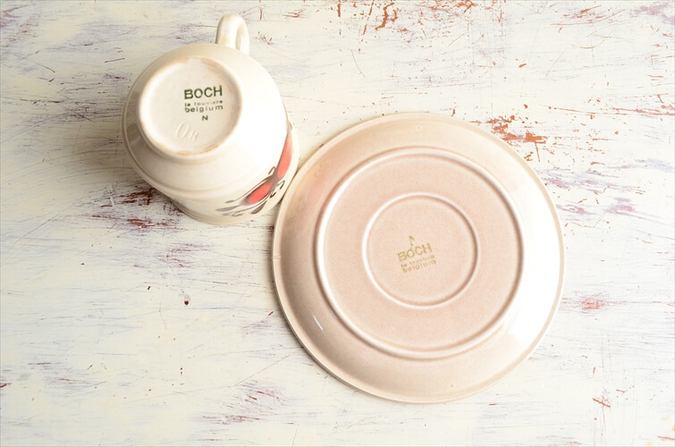 ベルギー製 BOCH ボッホ レアパターン レッド カップ&ソーサー磁器 陶器 アンティーク ヴィンテージ 食器_240215