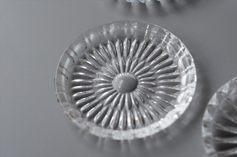 フランスより ガラスのコースター 5枚セット プレート 小皿 ヴィンテージ アンティーク 蚤の市 _240311