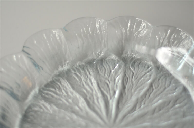 1970年代 デンマーク製 Holmegaard お花のガラスプレート お皿 ホルムガード 北欧 アンティーク ヴィンテージ_240409