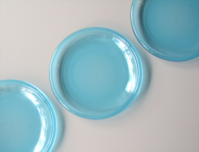 フィンランド製 Nuutajarvi Luna 15cm ブルーガラスのプレート お皿 ヌータヤルヴィ 北欧 ヴィンテージ アンティーク_240418