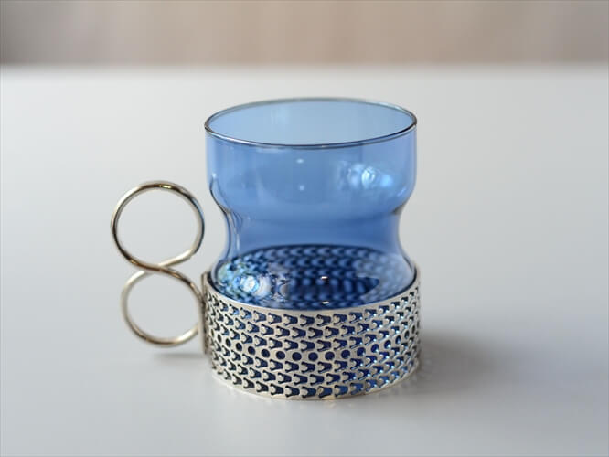 iittala イッタラ Tsaikka ツァイッカ グラスカップ ブルーグラス×シルバー ホルダー ガラス 北欧 ヴィンテージ_240612