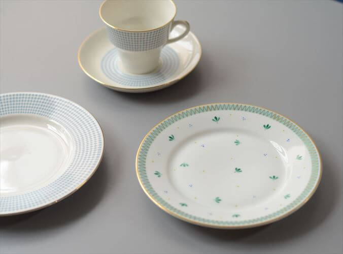 ARABIA アラビア Kasinmaalattu Lehti 17cm プレート お皿 北欧食器 フィンランド 陶器 ヴィンテージ アンティーク_261006